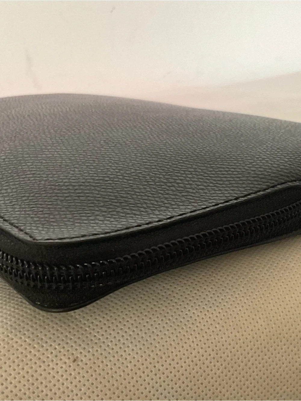 Coach Black Pebble Leather Large Zip Pouch Clutch Purple Graphic EUC